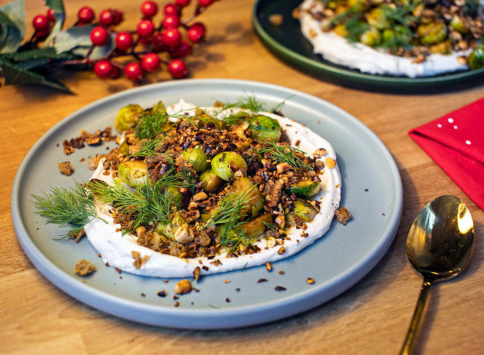 Labneh z Kremowego z brukselką i kruszonką