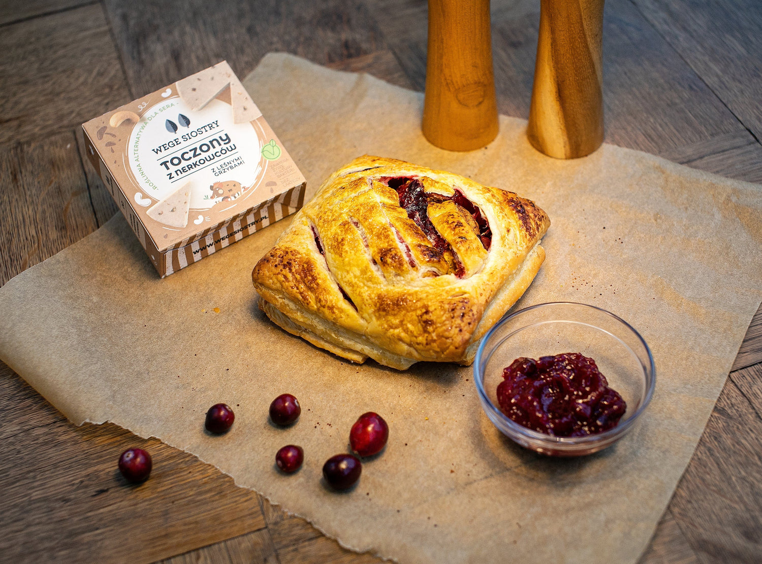 Toczony w cieście, z sosem żurawinowym