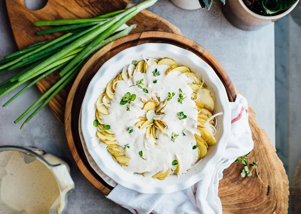 Wegańskie gratin czyli zapiekanka z młodych ziemniaczków ze Smarowańcem