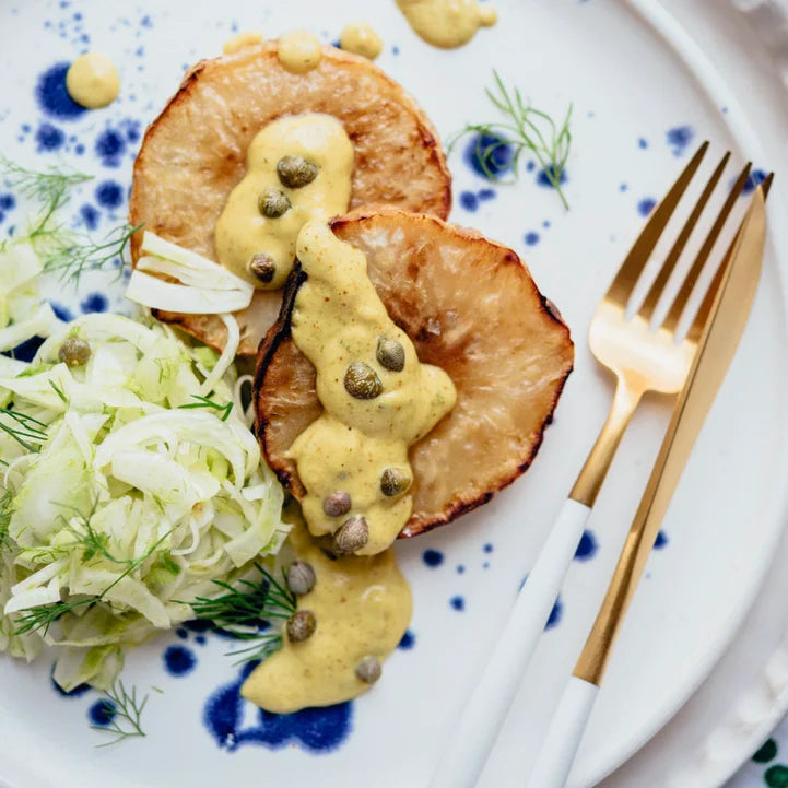 Długo pieczony seler z Toczonym ze szczypiorkiem