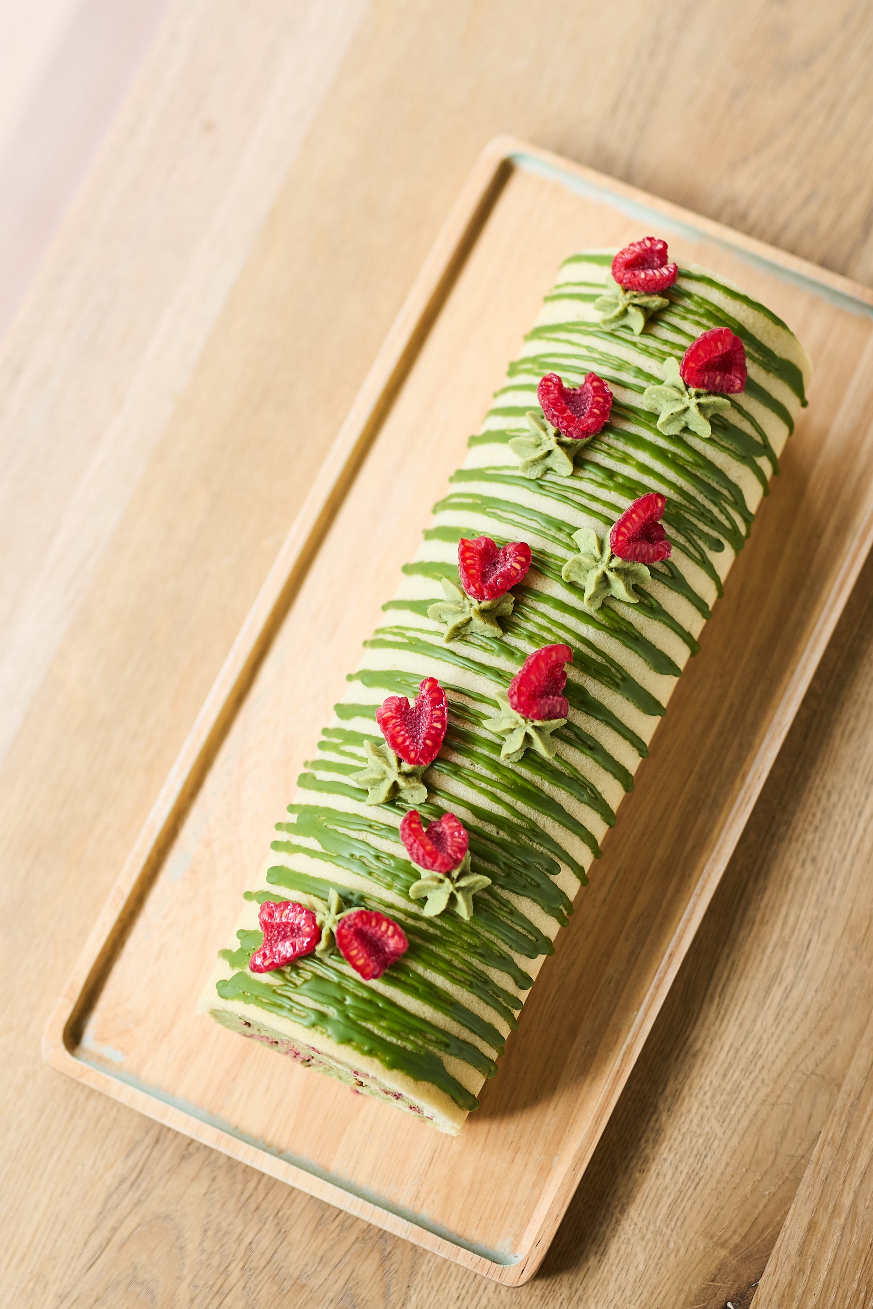 Pakiet na roladę z kremem matcha i malinami od MOYA MATCHA