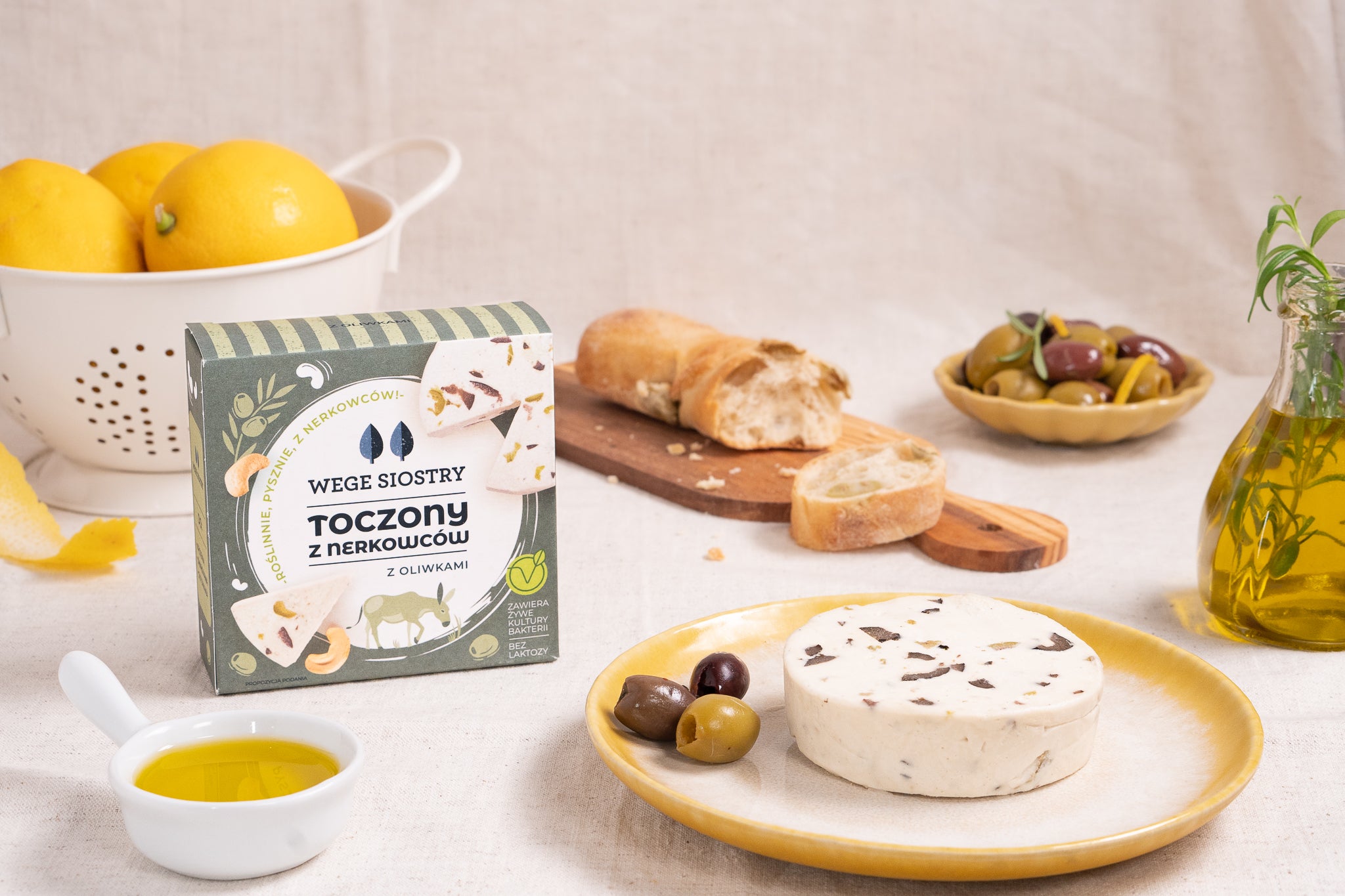 Toczony z nerkowców z oliwkami 140 g
