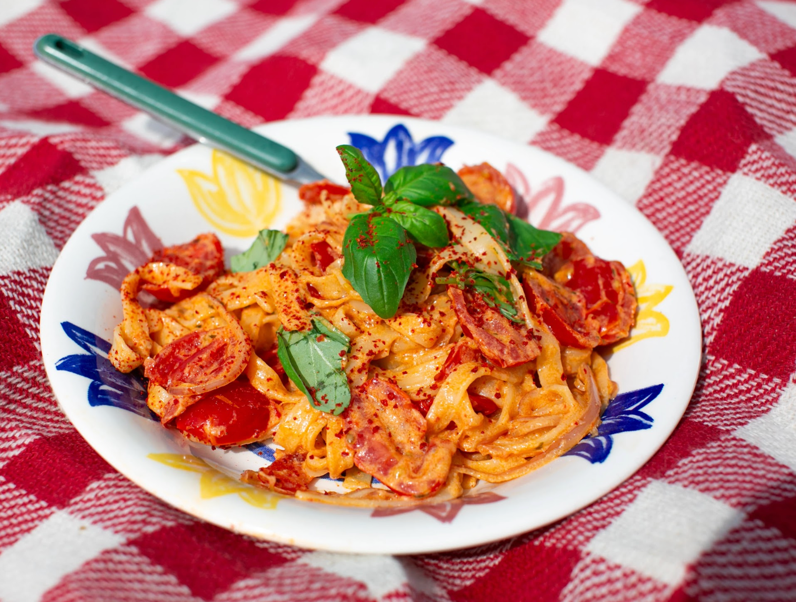 ROŚLINNE UCZTOWANIE Z WEGE SIOSTRAMI (pdf)